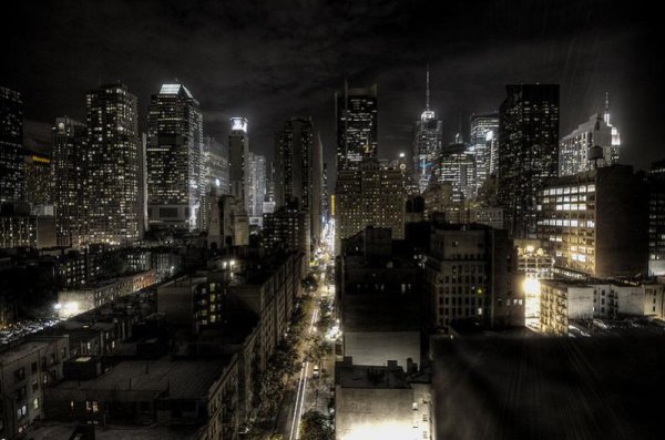 800px New York City at night HDR