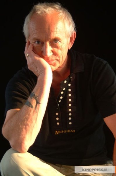 Lance Henriksen