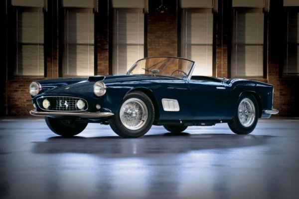 1959 FERRARI 250 GT CALIFORNIA SPYDER