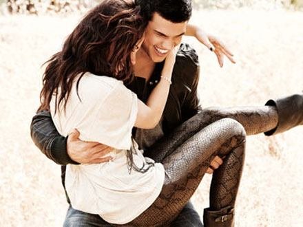 Entertainment Weekly Outtakes of Taylor Lautner & Kristen Stewart