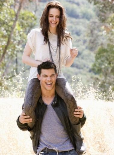 Entertainment Weekly Outtakes of Taylor Lautner & Kristen Stewart