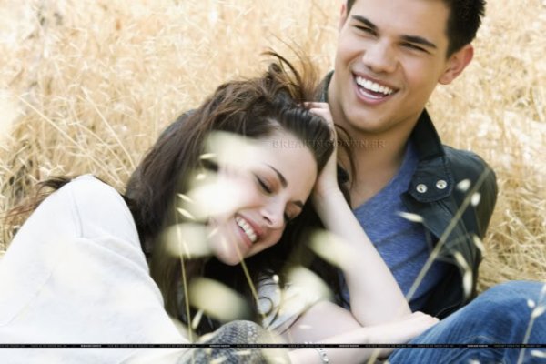 Entertainment Weekly Outtakes of Taylor Lautner & Kristen Stewart