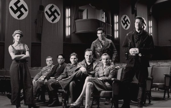 Inglourious Basterds. Мой самый любимый фильм на данный момент)