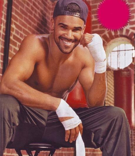 shemar moore shirtless is shemar mo