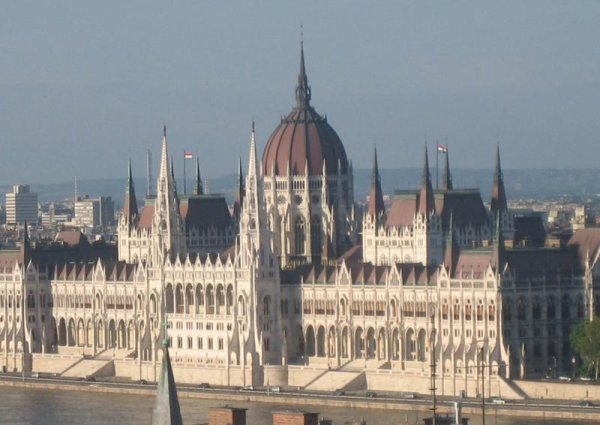 Будапешт, Парламент