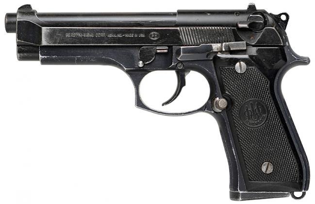 Легендарное огнестрельное оружие(Beretta 92F)