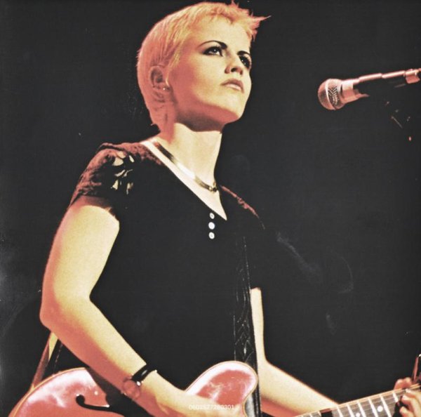 Dolores O'Riordan (The Cranberries)