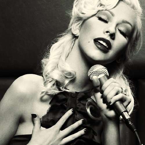 Подробнее о "Christina Aguilera"
