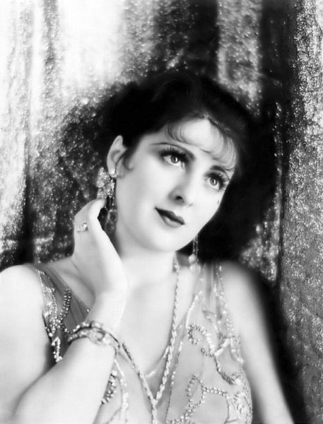 Billie Dove