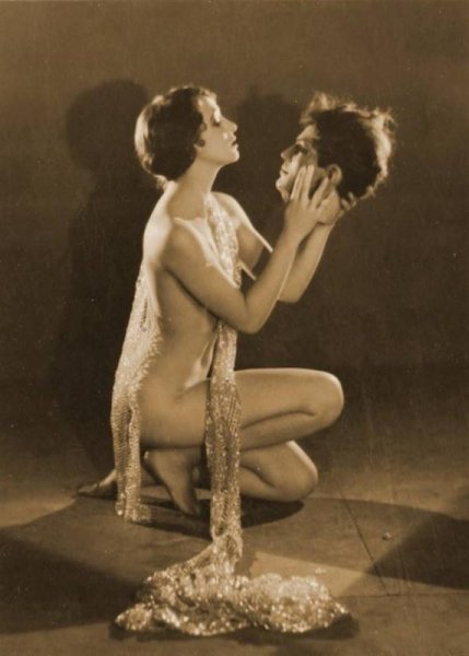Kathryn Stanley as Salome 1926. Photo by Edwin Bower Hesser